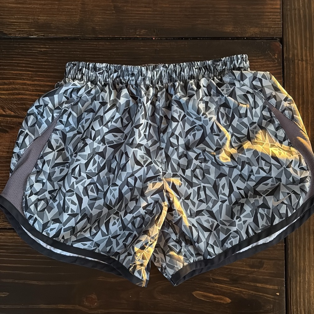 Nike Gray Patterned Girl’s Shorts